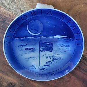 1969 Royal Copenhagen Moon Landing Collectible Plate Victoria Spatii Blue 7.25"